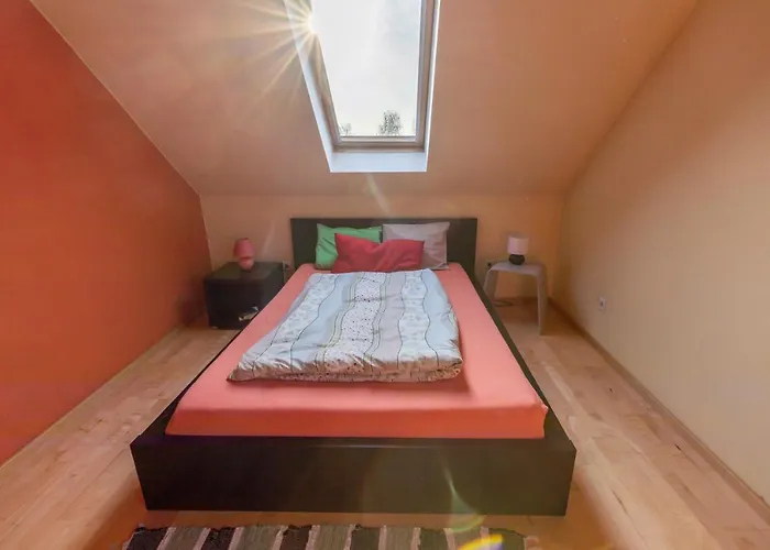 Andreas' Dachwohnung Mit Terrasse 公寓 *