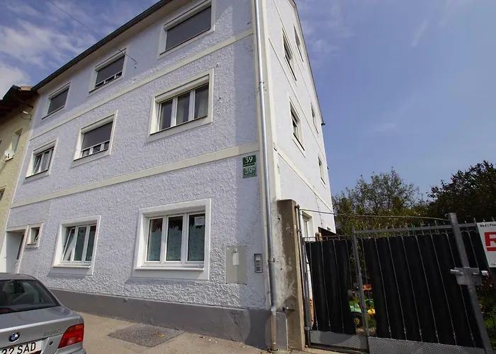 公寓 Andreas' Dachwohnung Mit Terrasse