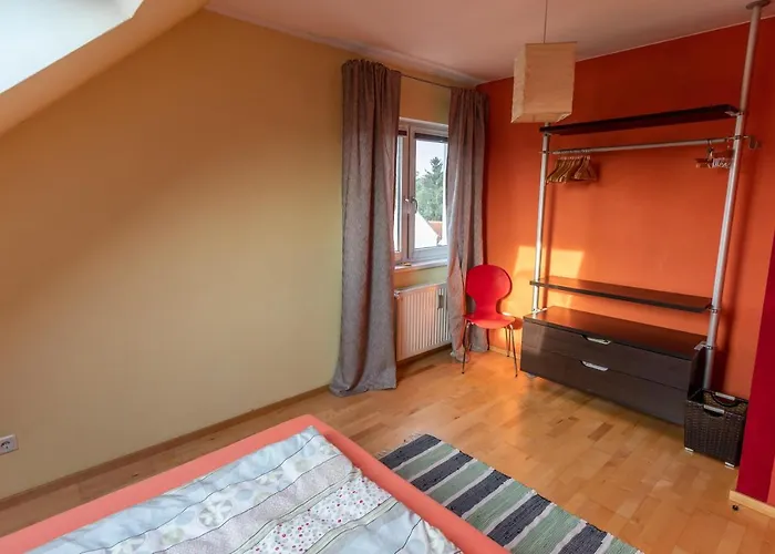 Andreas' Dachwohnung Mit Terrasse *