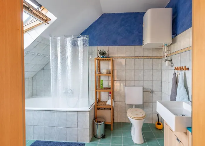 Andreas' Dachwohnung Mit Terrasse